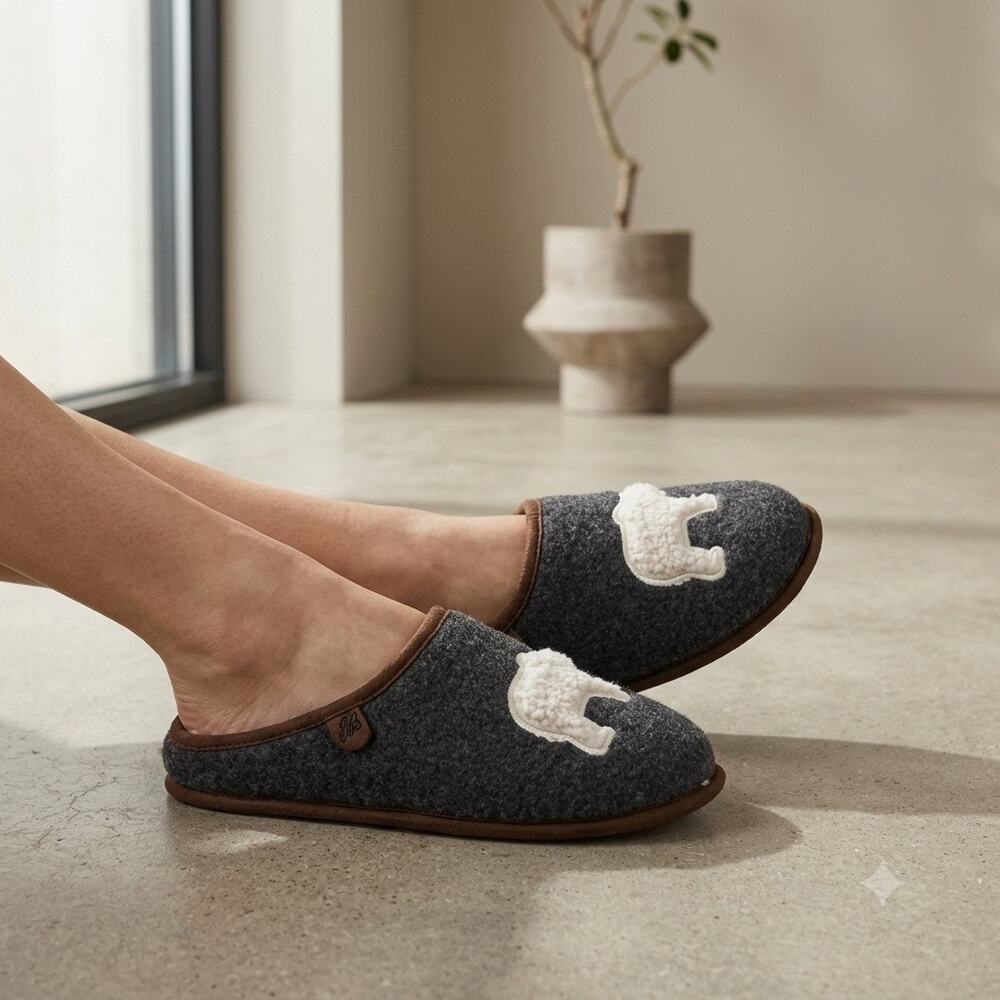 Eddie Bauer Women's Sherpa Lined Clog Slippers Dark Heather Grey Bear Motif 7-8